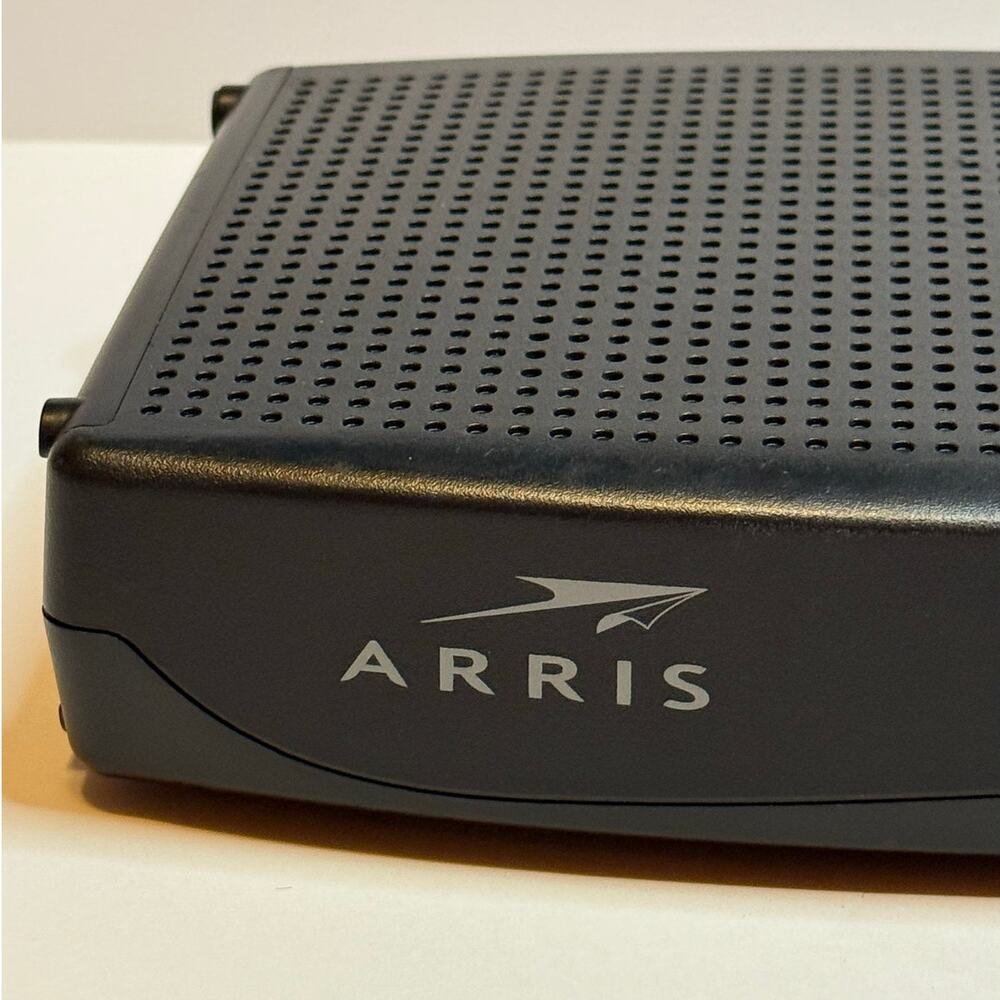 Arris TM722G Telephony DOCSIS 3.0 Cable Modem - Picture 4 of 6